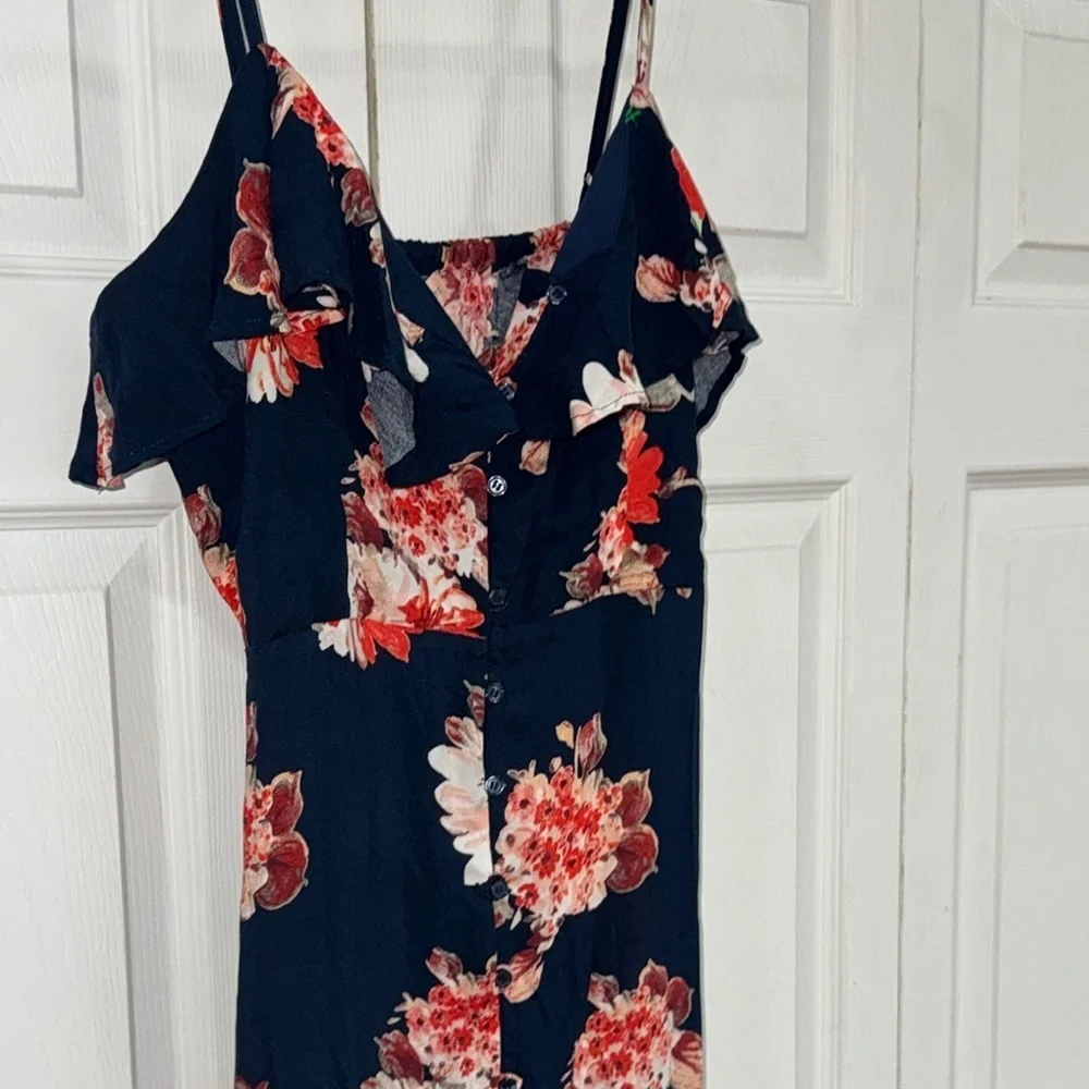 Floral Black Maxi Dress - Picture 4 of 8